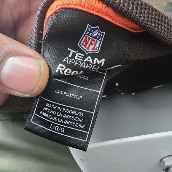 Cleveland Browns NFL Team Apparel Men's Large Reebok Long-Sleeve Crewneck Shirt - Picture 5 of 6